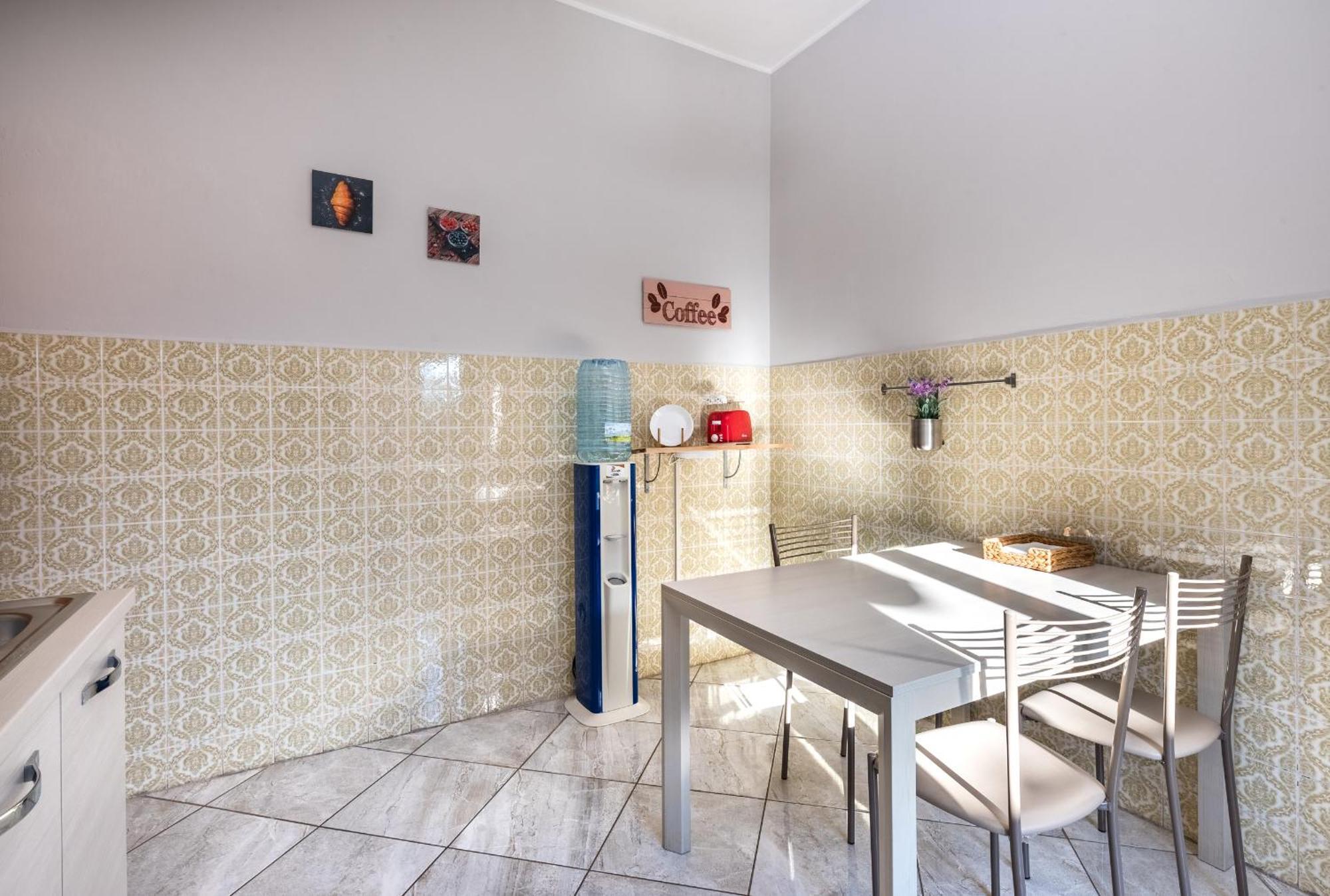 Travelershome Ciampino Rooms Zewnętrze zdjęcie