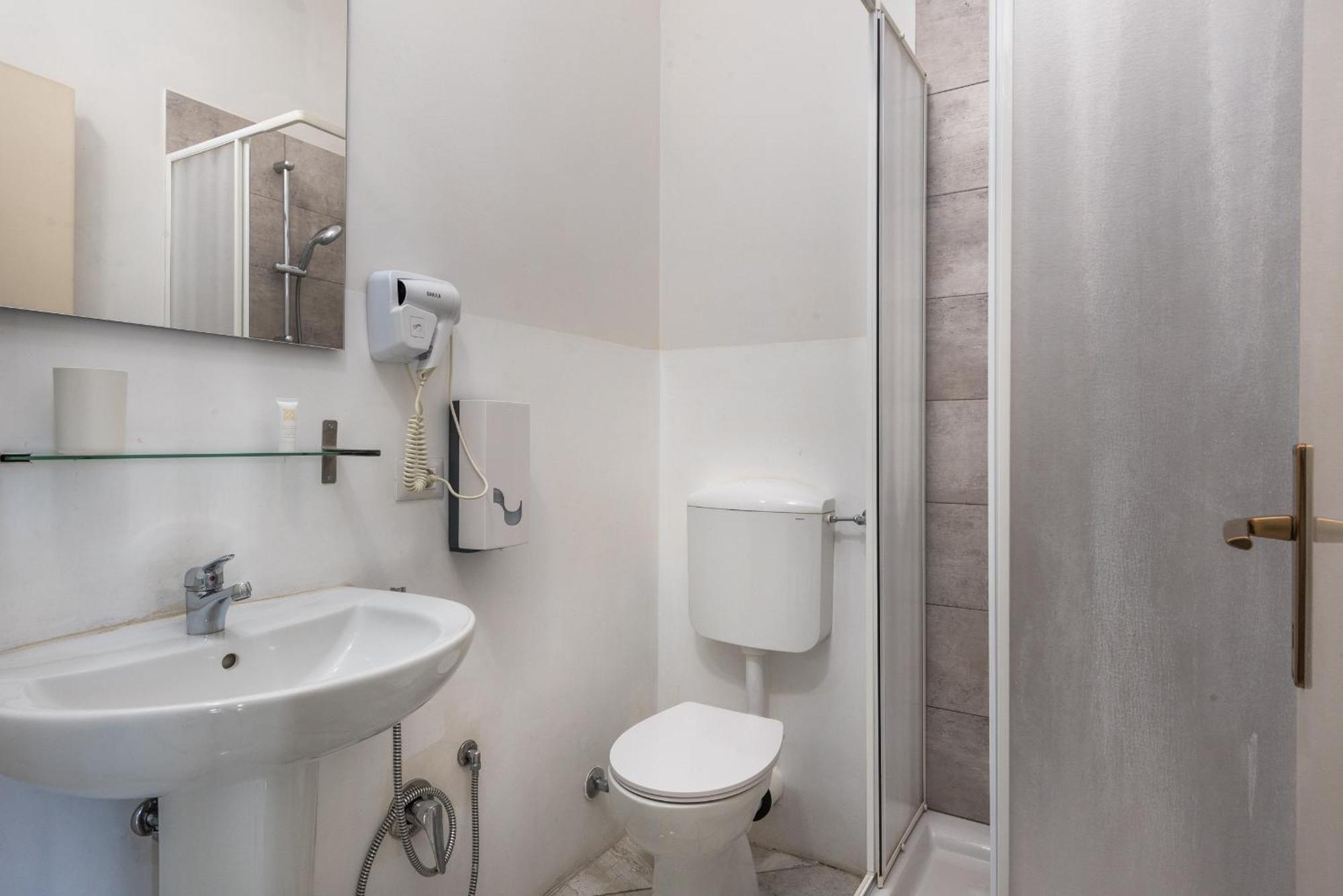 Travelershome Ciampino Rooms Zewnętrze zdjęcie