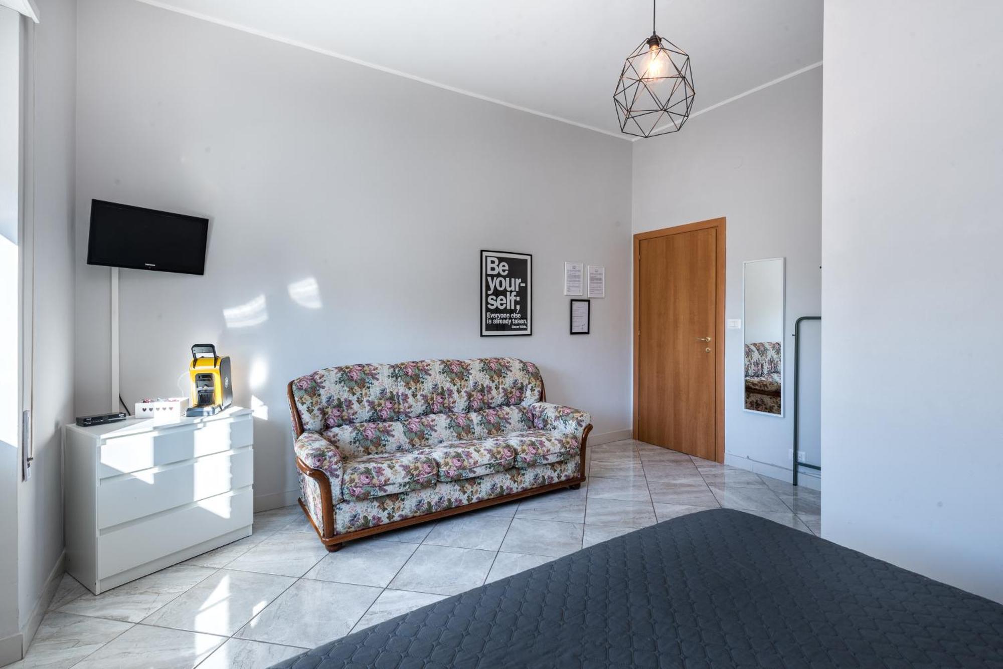 Travelershome Ciampino Rooms Zewnętrze zdjęcie